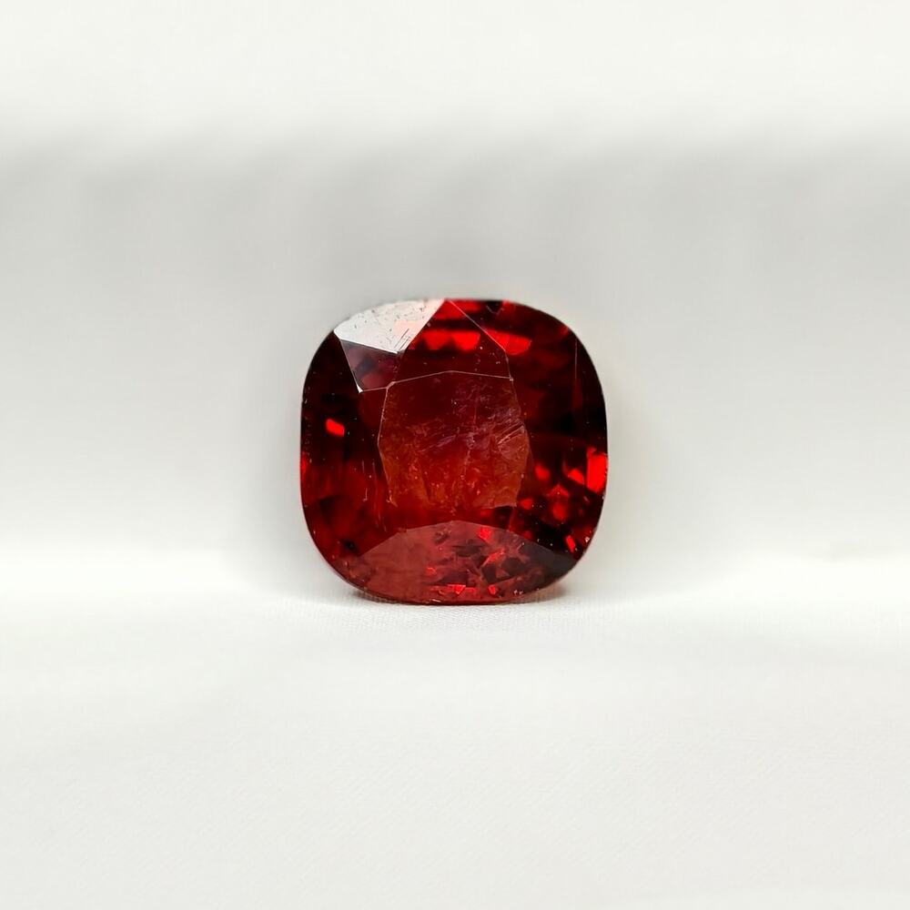 0.95ct Natural Burma Spinel Vivid Red Untreated